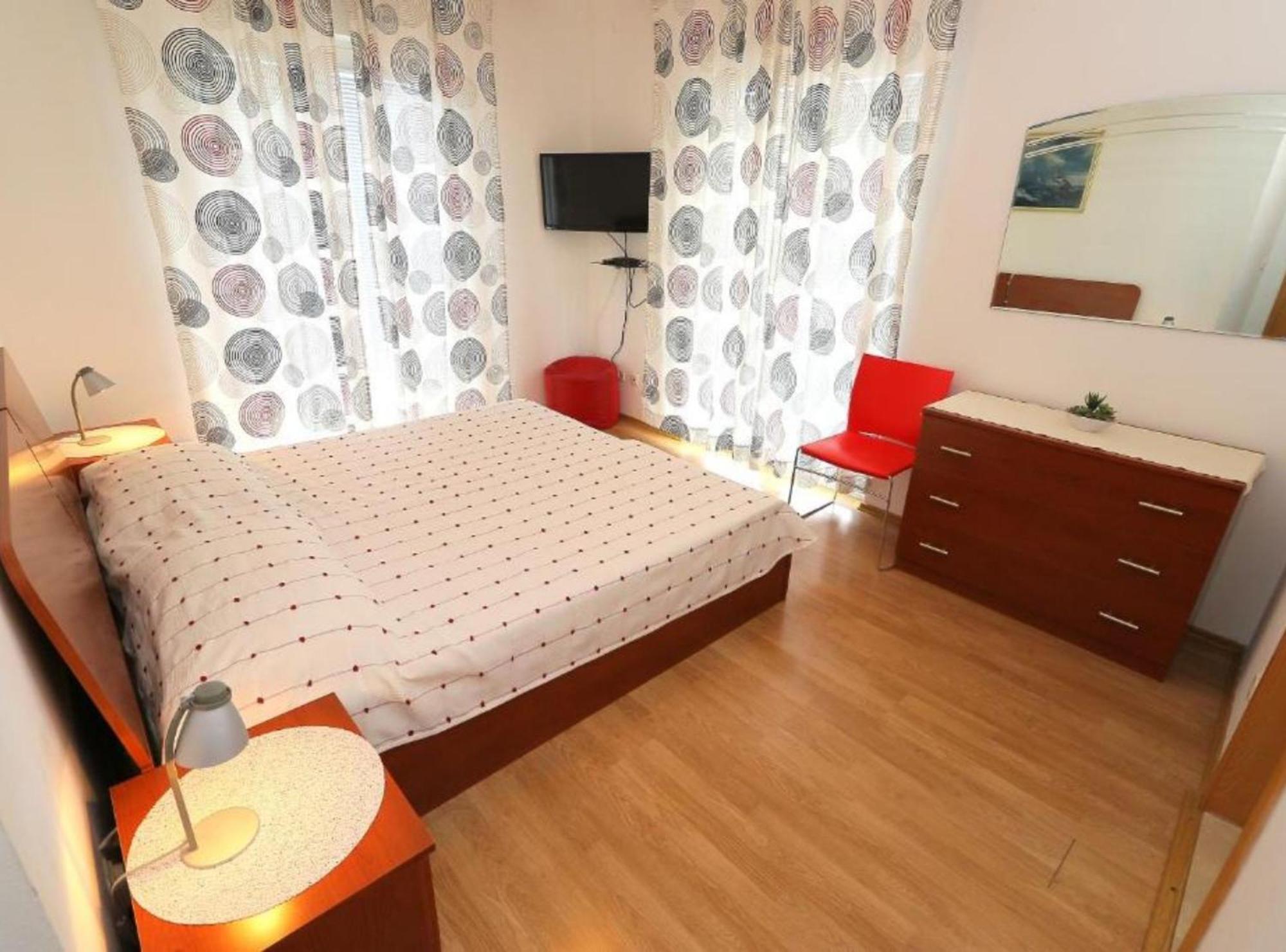 Apartments Trogrlic Хвар Екстер'єр фото